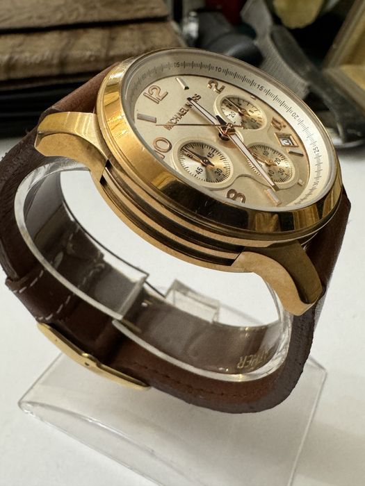 Ceas Michael Kors chronograph. Placat aur roz. Unisex