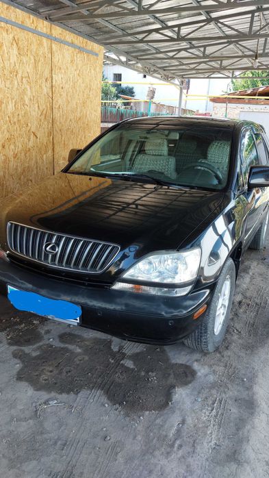 Продам автомашину Lexus RX300