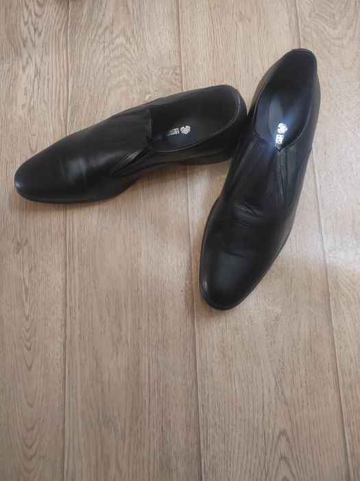 Продам туфли новый 42 размер