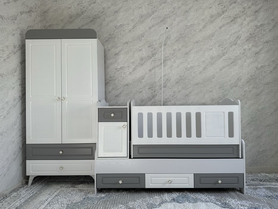 Детская кроват и шкаф belanchakli tebranadigan krovat va shkaflar