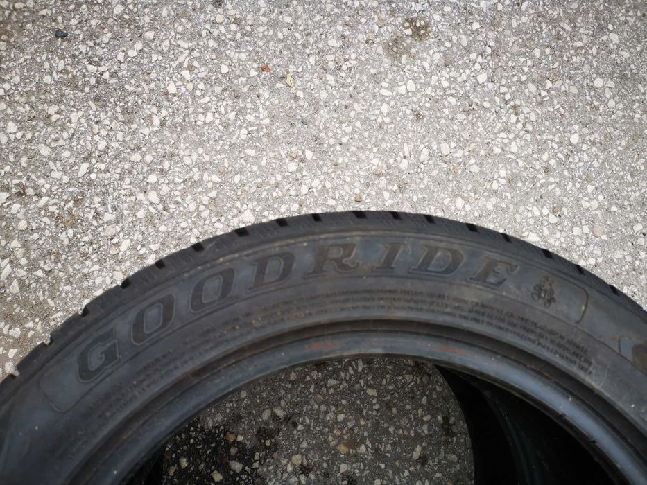 2 бр. Зимни гуми 195 55 16 Goodride SW608