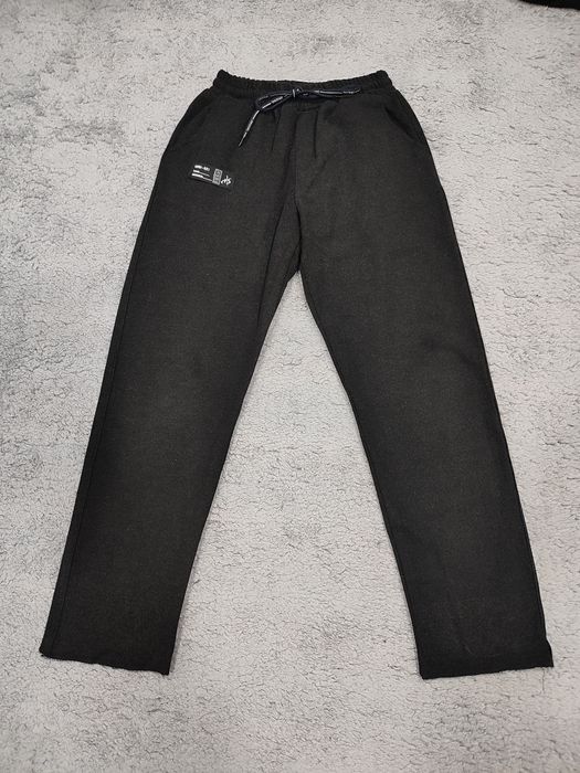 Брюки на мальчика на 9-11 лет