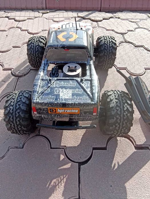 Радиоуправляемый монстр трек Savage 4.6