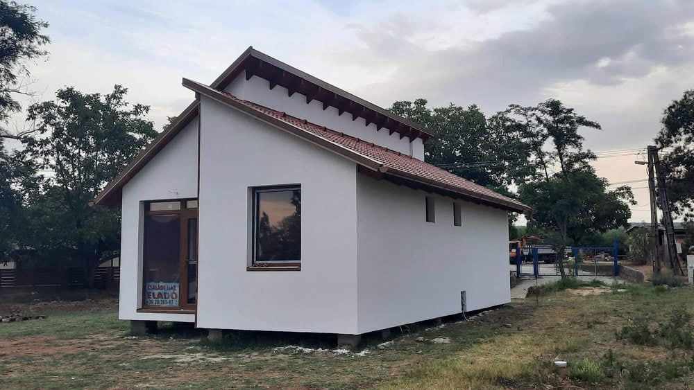Vand case pe structura metalica usoara