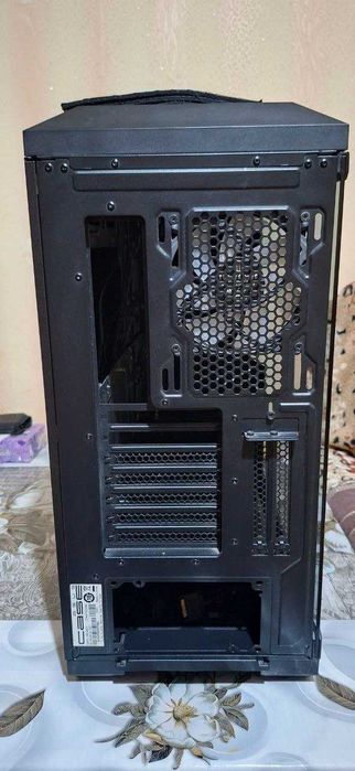 Компьютерный кейс Asus Tuf Gaming GT501 Black (б/у)