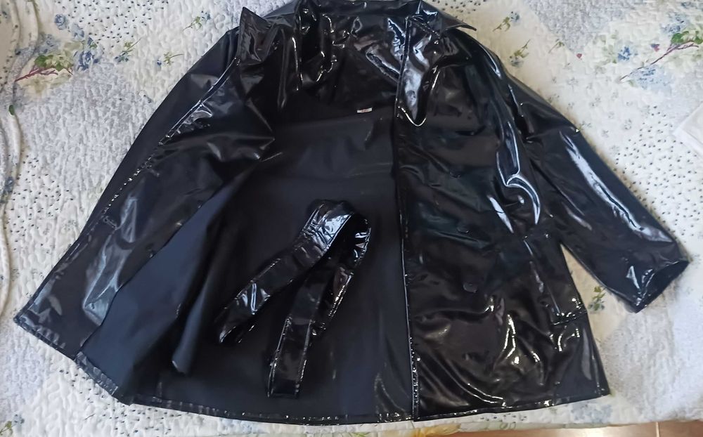 Продавам дамско яке