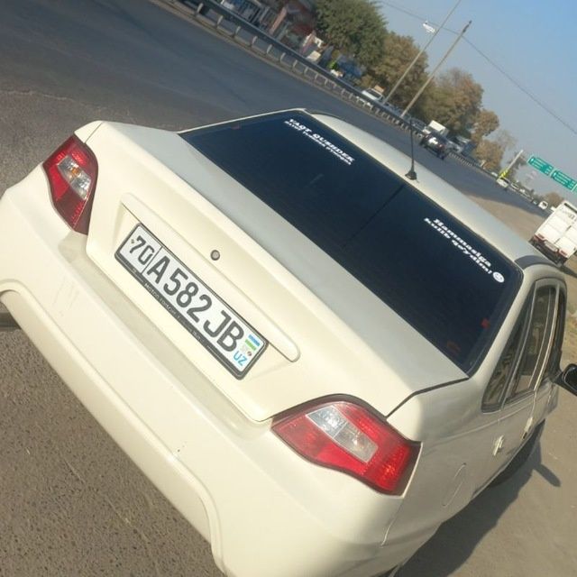 Nexia 2 gibret yaxshi holatda