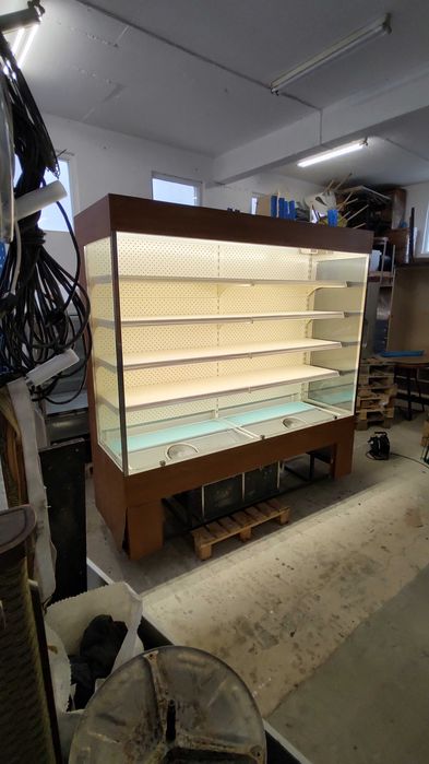 Хладилна витрина за магазин