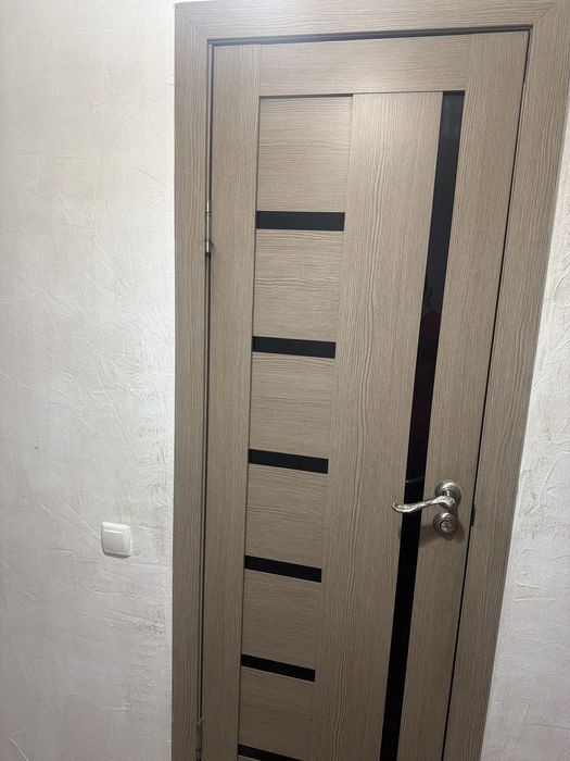 Продам двери межкомнатные