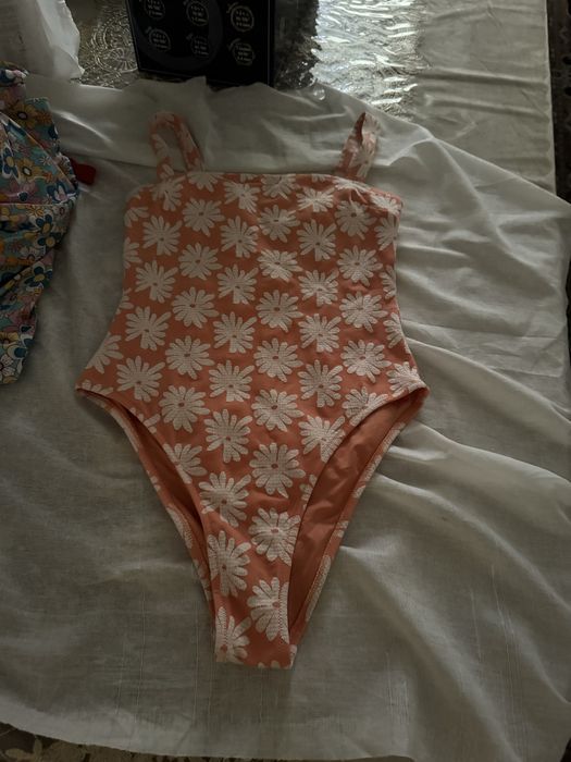 Купальники  слитные