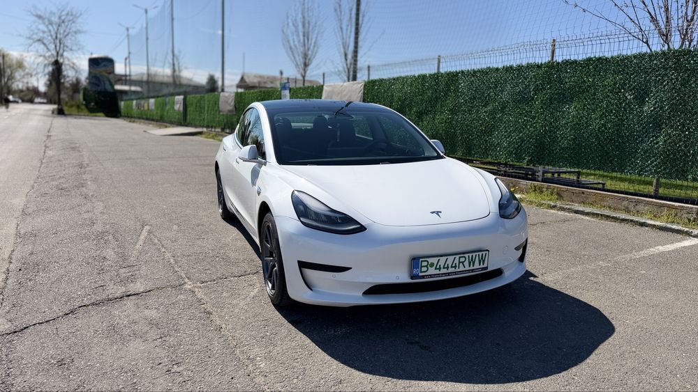 Tesla model 3 SR+ 2020