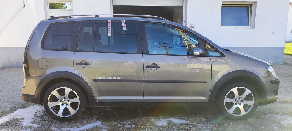 Dezmembrez volkswagen vw Touran CROSS 1T2 1.4 BMY cutie DSG LRC LD7S