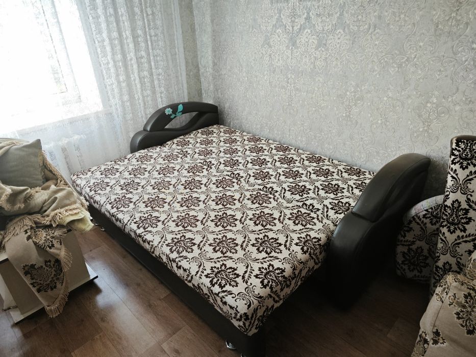 Продам диван + кресло