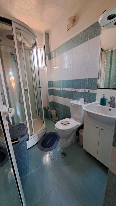 Продавам 2 етажа