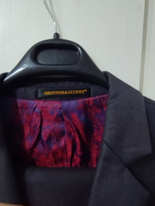 Отдам костюм б/у за конфеты