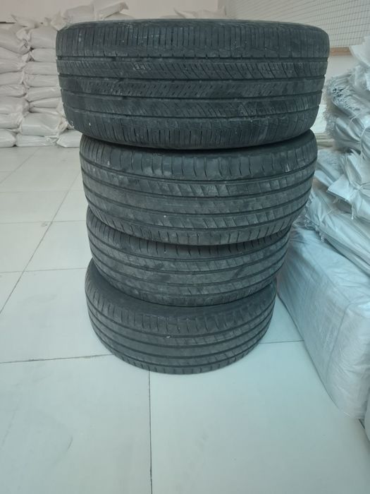 Продам шины MISHELIN R19