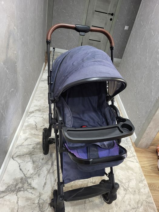 Продаю детскую коляску