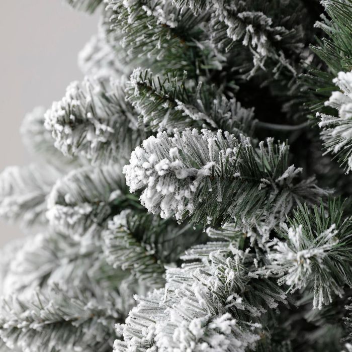 Елха заснежен бор 180см