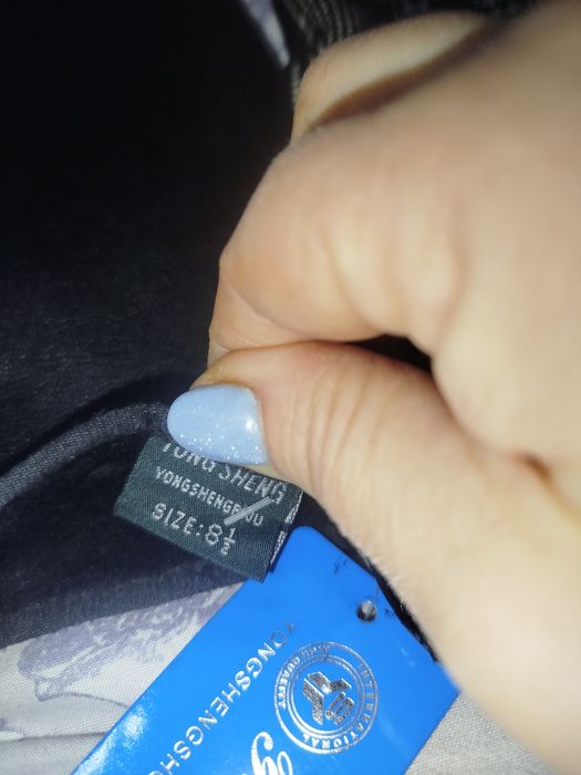 Перчатки очень красивые .