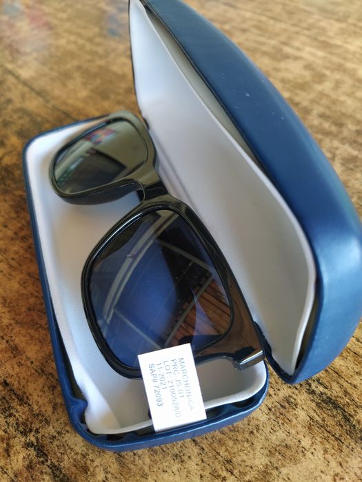 Слънчеви очила Lacoste