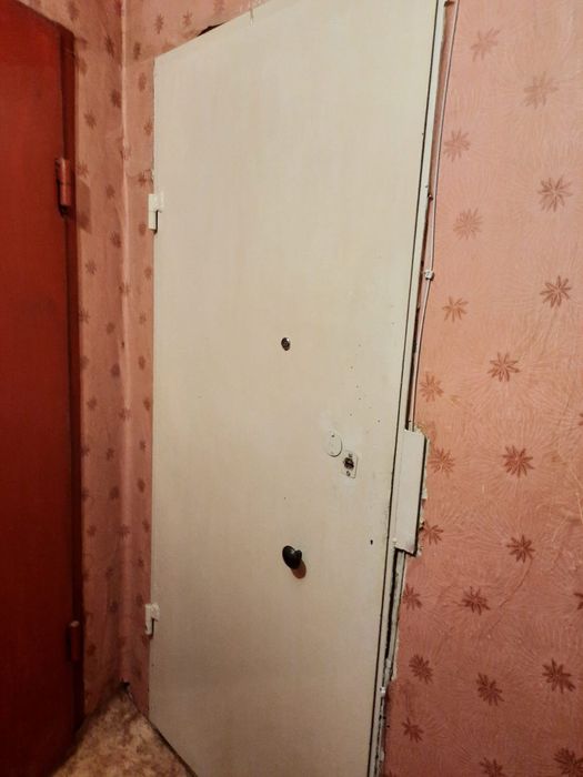 Дверь входная металлическая