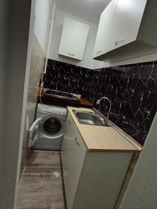 Persoana fizică închiriez 1 camera