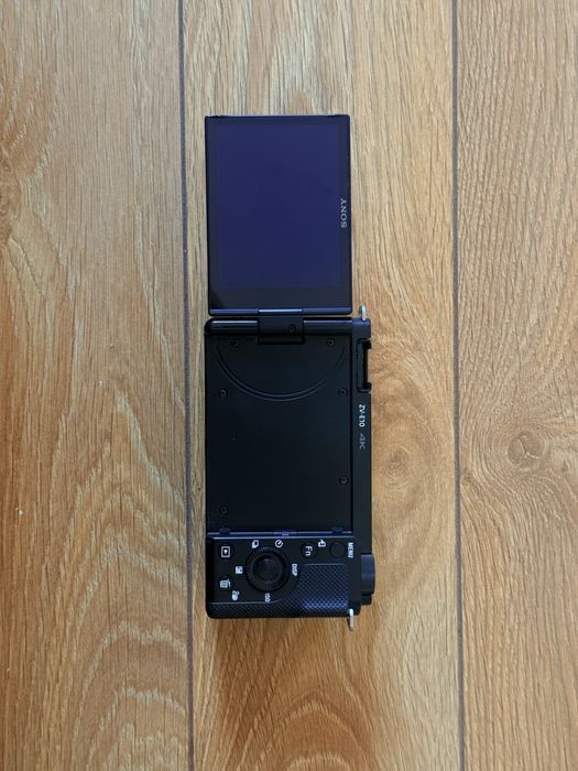 камера Sony ZV-E 10