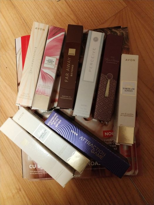 Mini parfumuri Avon