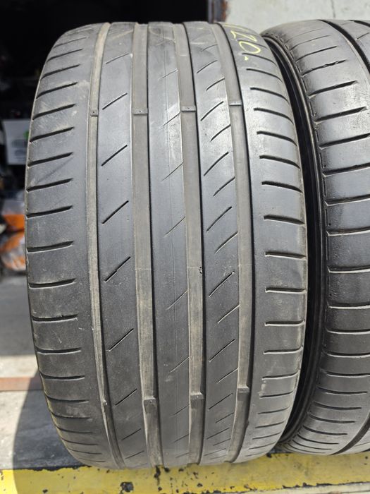 2 бр. летни гуми 275/35/20 Kumho DOT 0420 4-5 mm