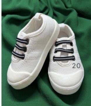 Обувь для самых маленьких детишек