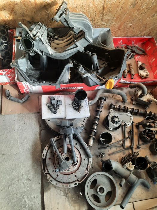 Piese logan motor 1,0 sce