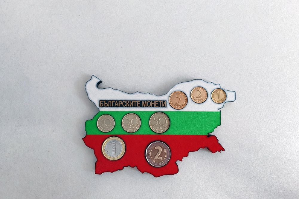 Поставка за български монети Българска карта с левове Уникален подарък