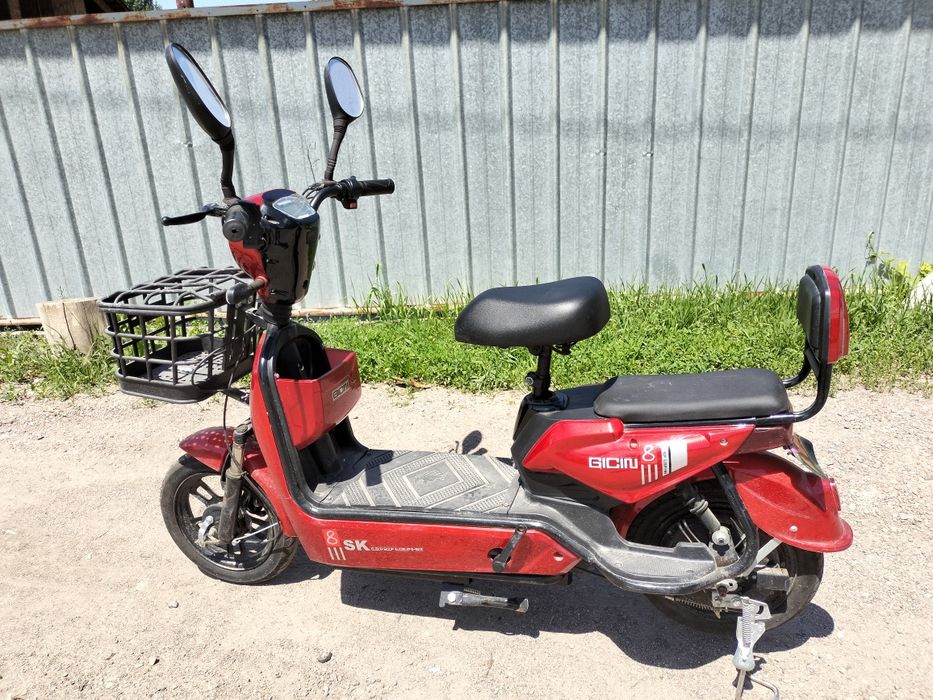 Электрический мопед, скутер, самокат