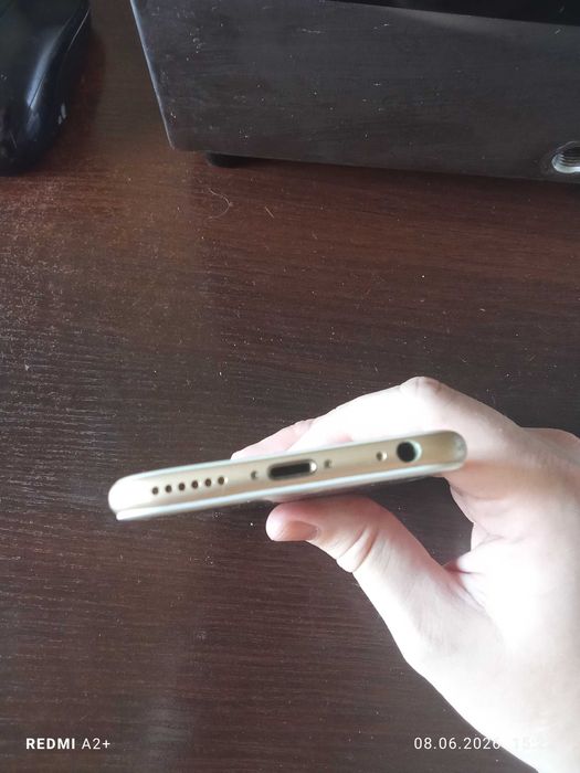 Продам айфон 6 s