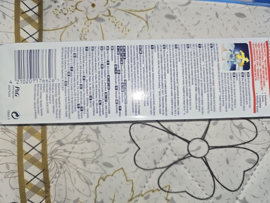 Комплект от 3 резервни глави за електрическа четка за зъби Oral-B