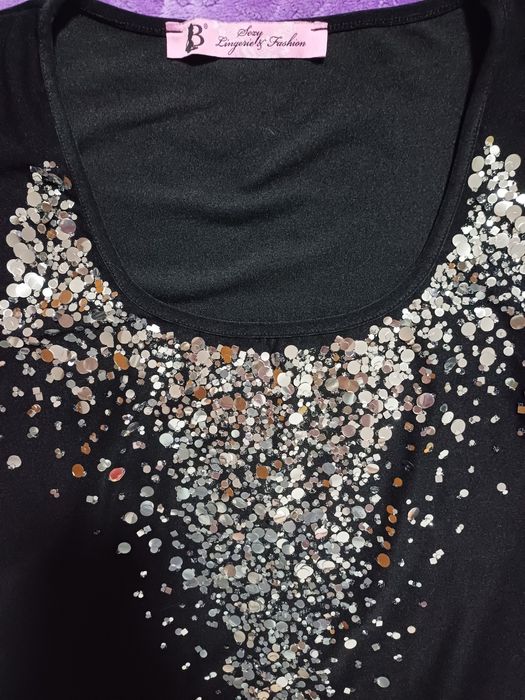 Maiou negru cu paiete strălucitoare