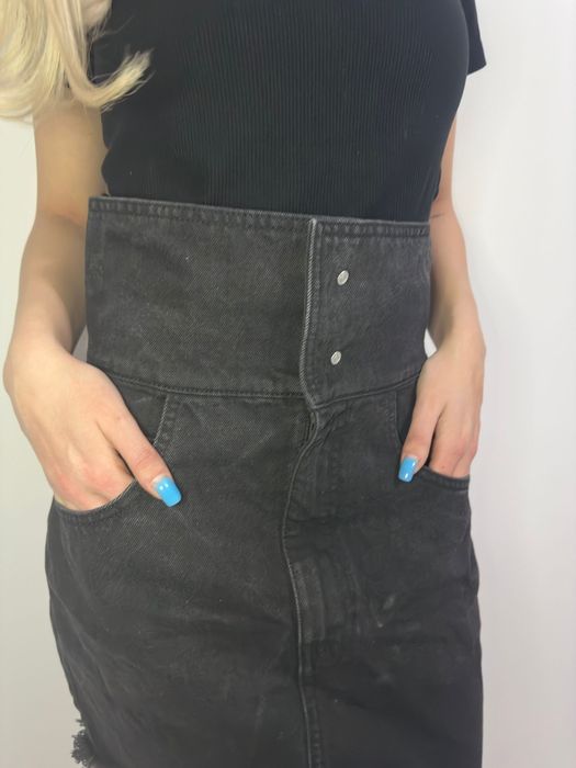 Fusta de blugi, neagra