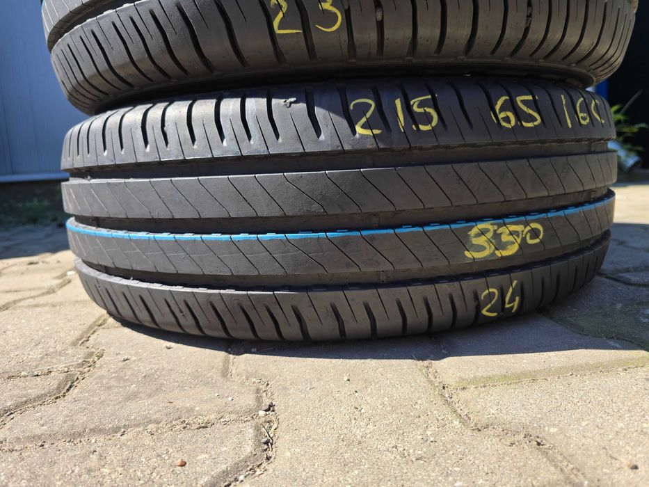 2x 215 65 16c 109/107T Michelin Agilis 3