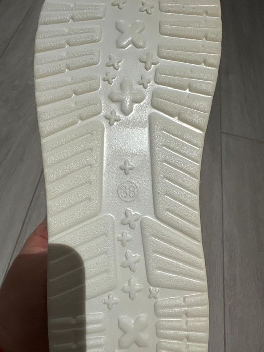 Ботиночки новые лёгкие