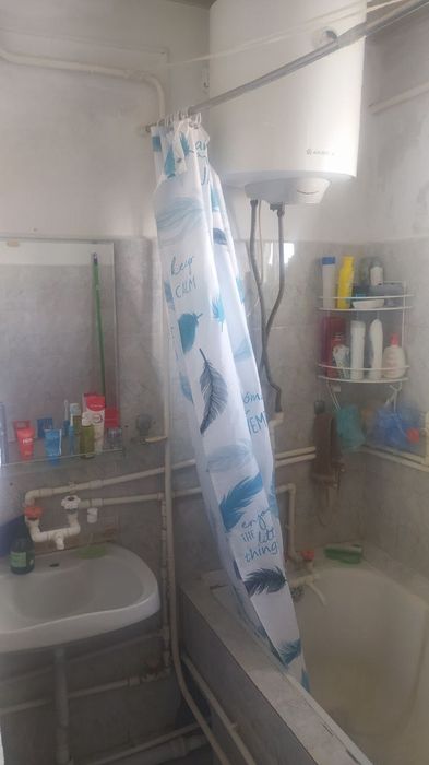 3-комнатная квартира, 2/2 этаж, кирпичный дом, Джизак (Водник)