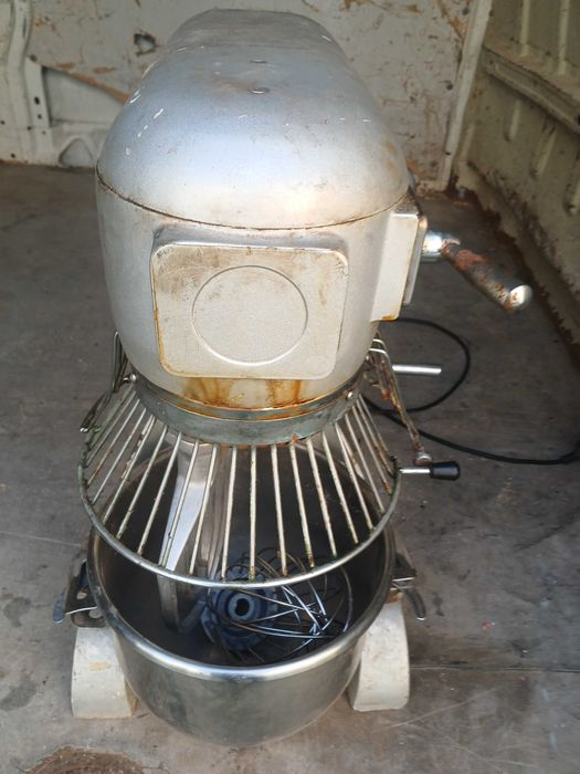 Mixer planetar profesional