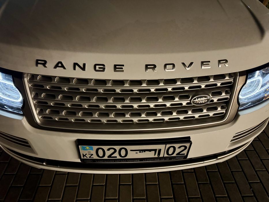 Решетка радиатора Range Rover L405