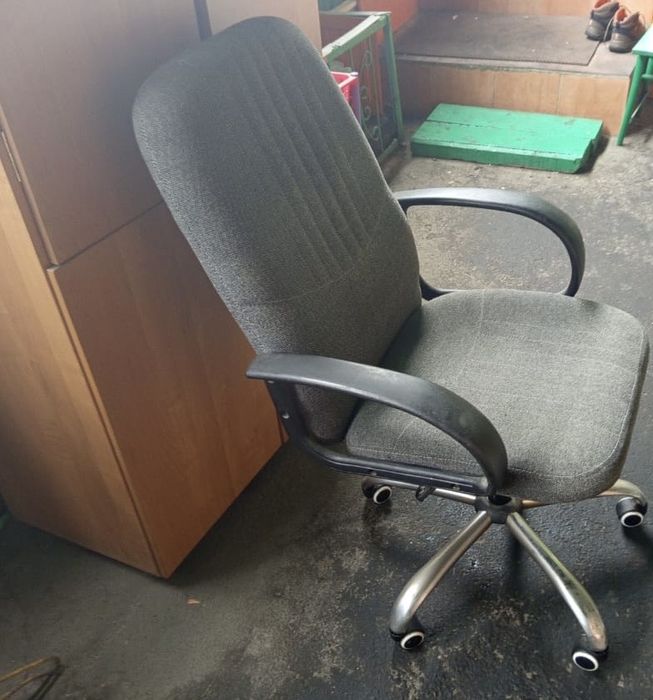 Продам кресло в хорошем состоянии