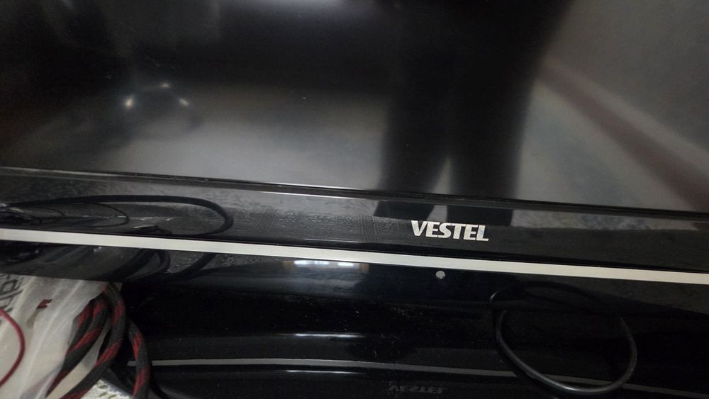 ЖК телевизор Vestel