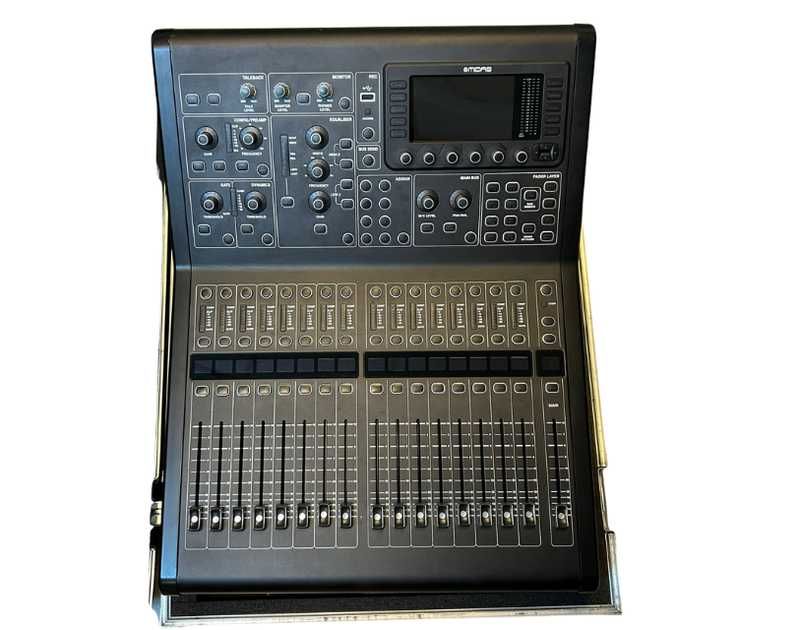 Mixer Audio Profesional Midas M32R + Flight Case | Stare Excelentă