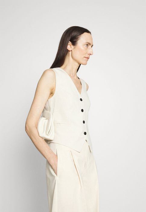 Bruuns Bazaar
STATICE BIELLE WAISTCOAT - Vestă - kit