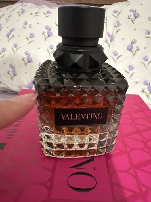Парфюм 50мл Valentino born in roma intense