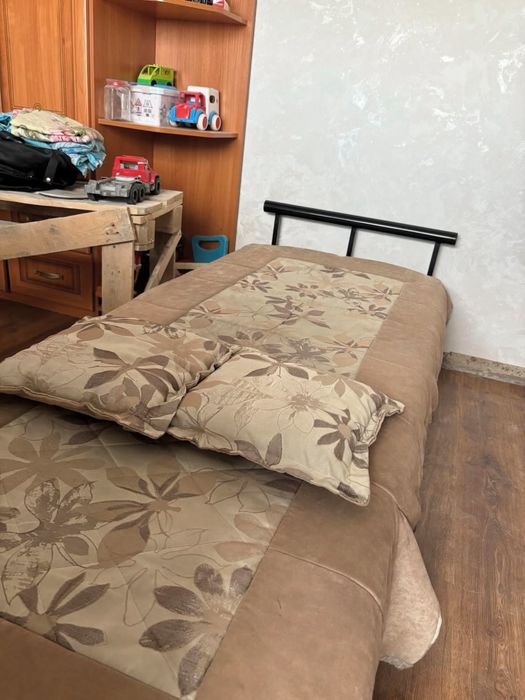 продам срочно диван