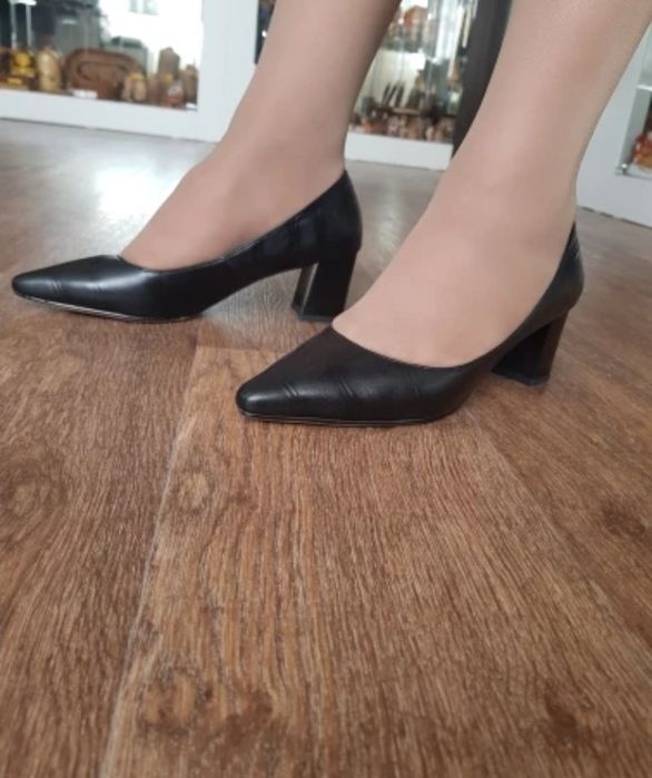 Новые кожаные туфли 41 размер