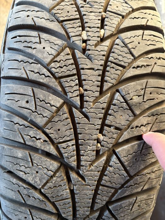 Балон 215/60 R16